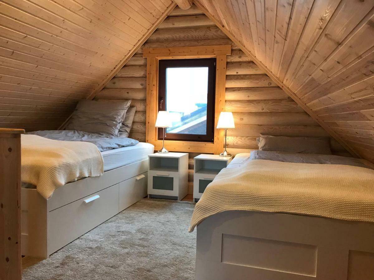 Wellness Huette Am Zwenkauer See Bei Leipzig Luaran gambar