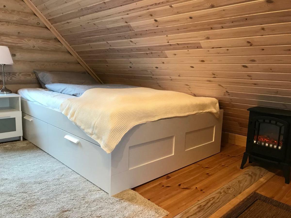 Wellness Huette Am Zwenkauer See Bei Leipzig Luaran gambar